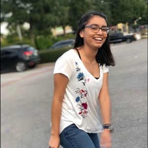 Meet your Posher, Dania